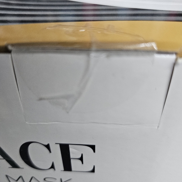 White Facial Mask Machine - Picture 3 of 3